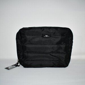 Scout Bags Puffer Toiletry Bag Medium In Black NWT Details: Soft, durable quilte